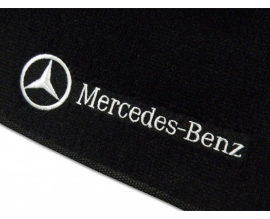 Tapete Mercedes Benz Classe C200 Traseiro Inteiriço Luxo