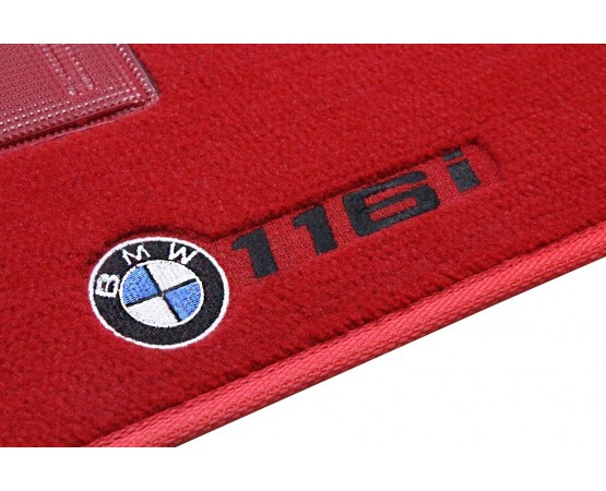 Tapete BMW 116i Luxo Vermelho