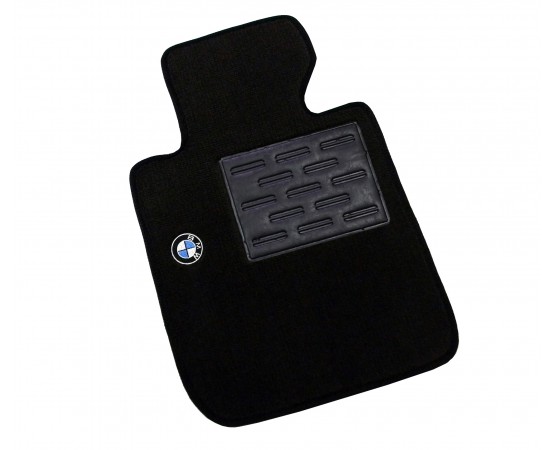 Tapete BMW Serie 1 Preto Luxo