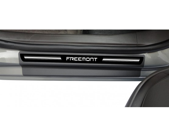 Soleira Premium Fiat Elegance 4P Freemont